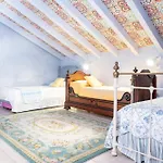 Kır Evi Rolisas *