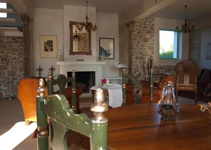 Rolisas Country house